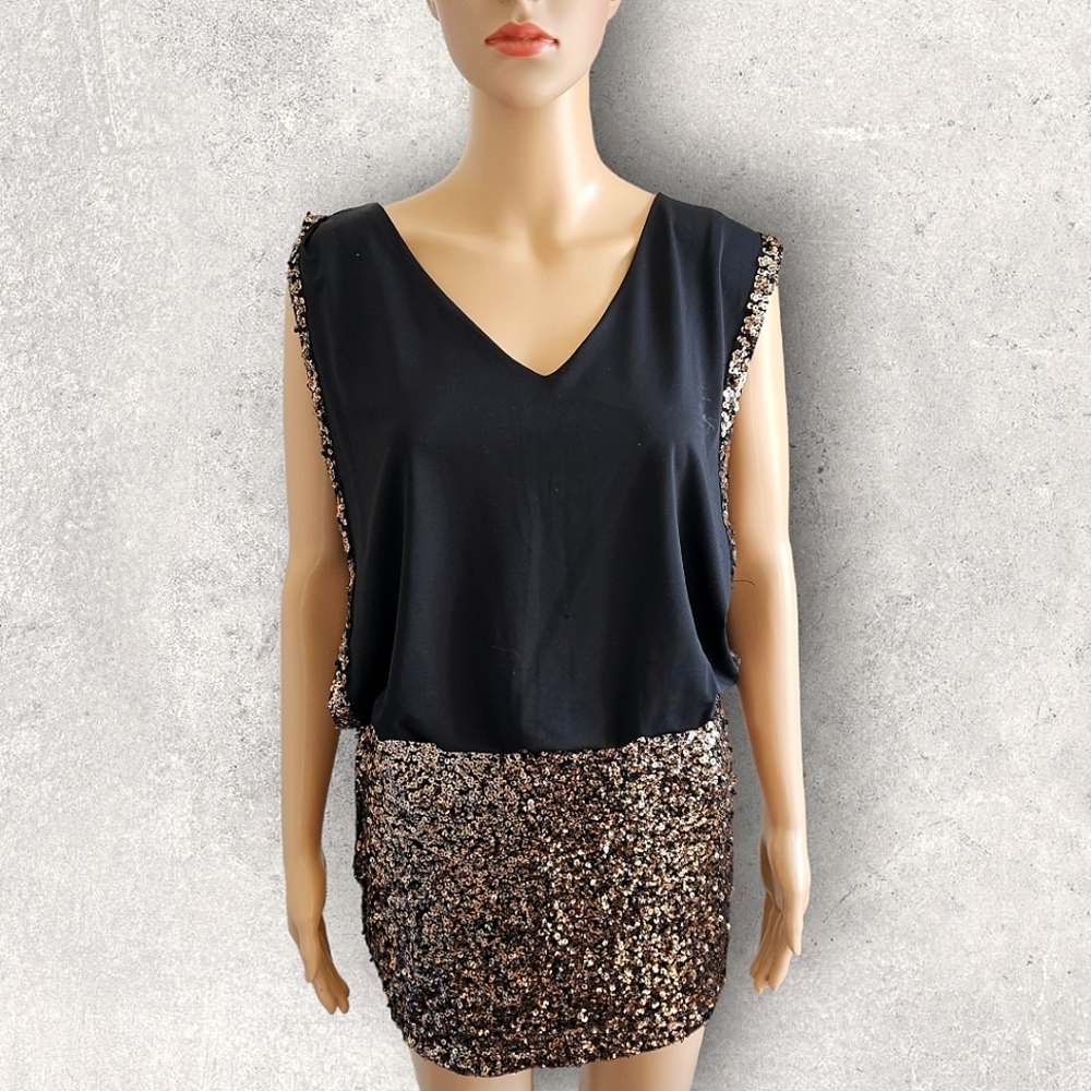 BEBE XS SEQUIN MINI DRESS